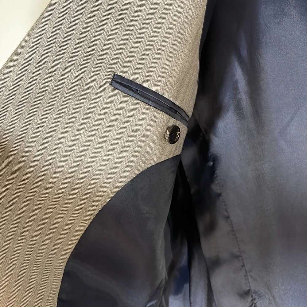 NEW! INDOCHINO Two-Button Wool Blazer. Men’s P (42R).